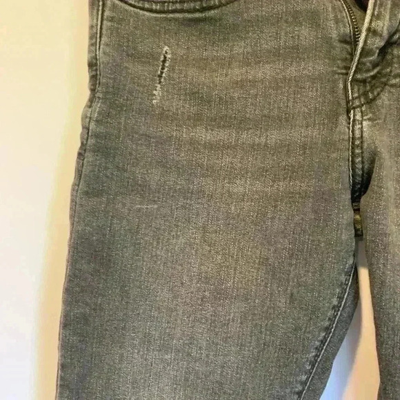 Levi’s Denizen Boys Size 12 Regular Black Distressed Thrashed Taper Jeans - Picture 6 of 7